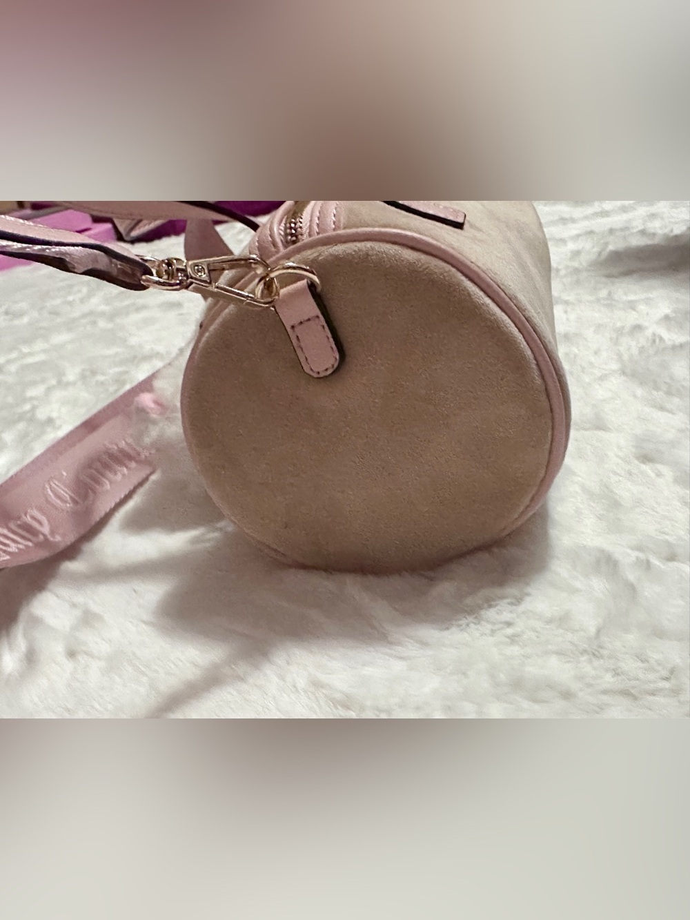 Juicy Couture Tan and Pink Velvet Barrel Bag with Plush Charm - Picture 10 of 12